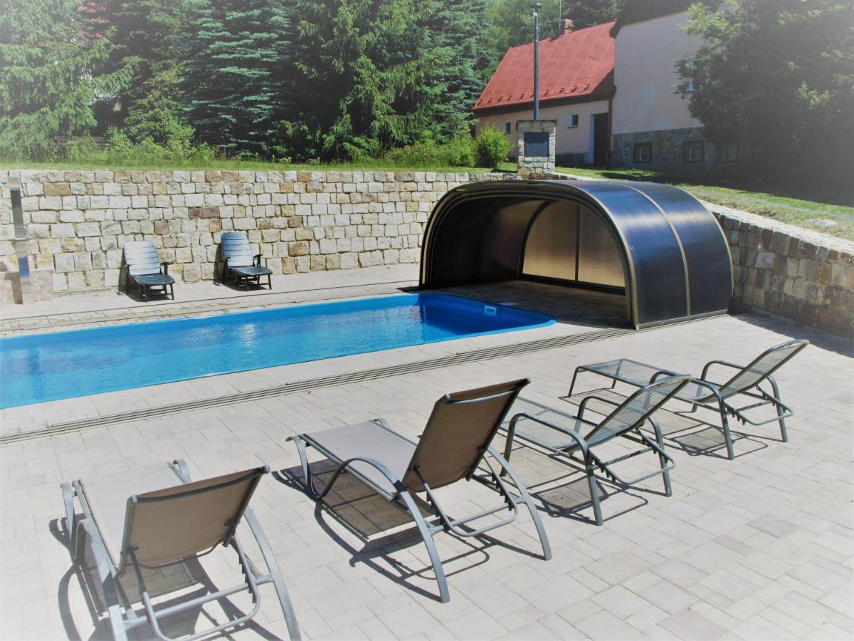 Guest House LUFT Sněžník Extérieur photo