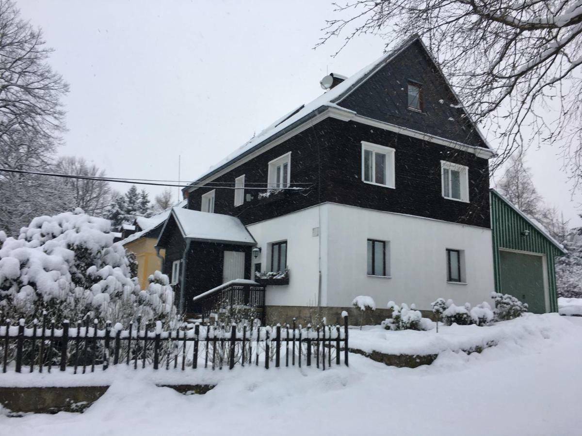 Guest House LUFT Sněžník Extérieur photo